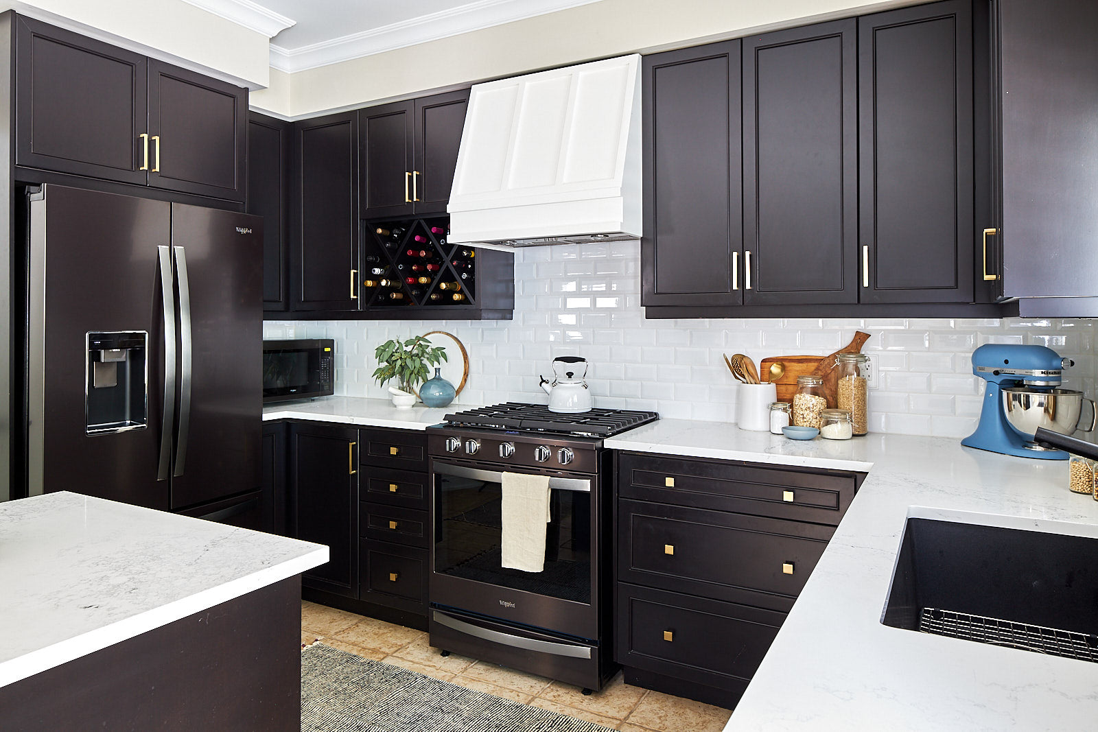 black and white kitchen