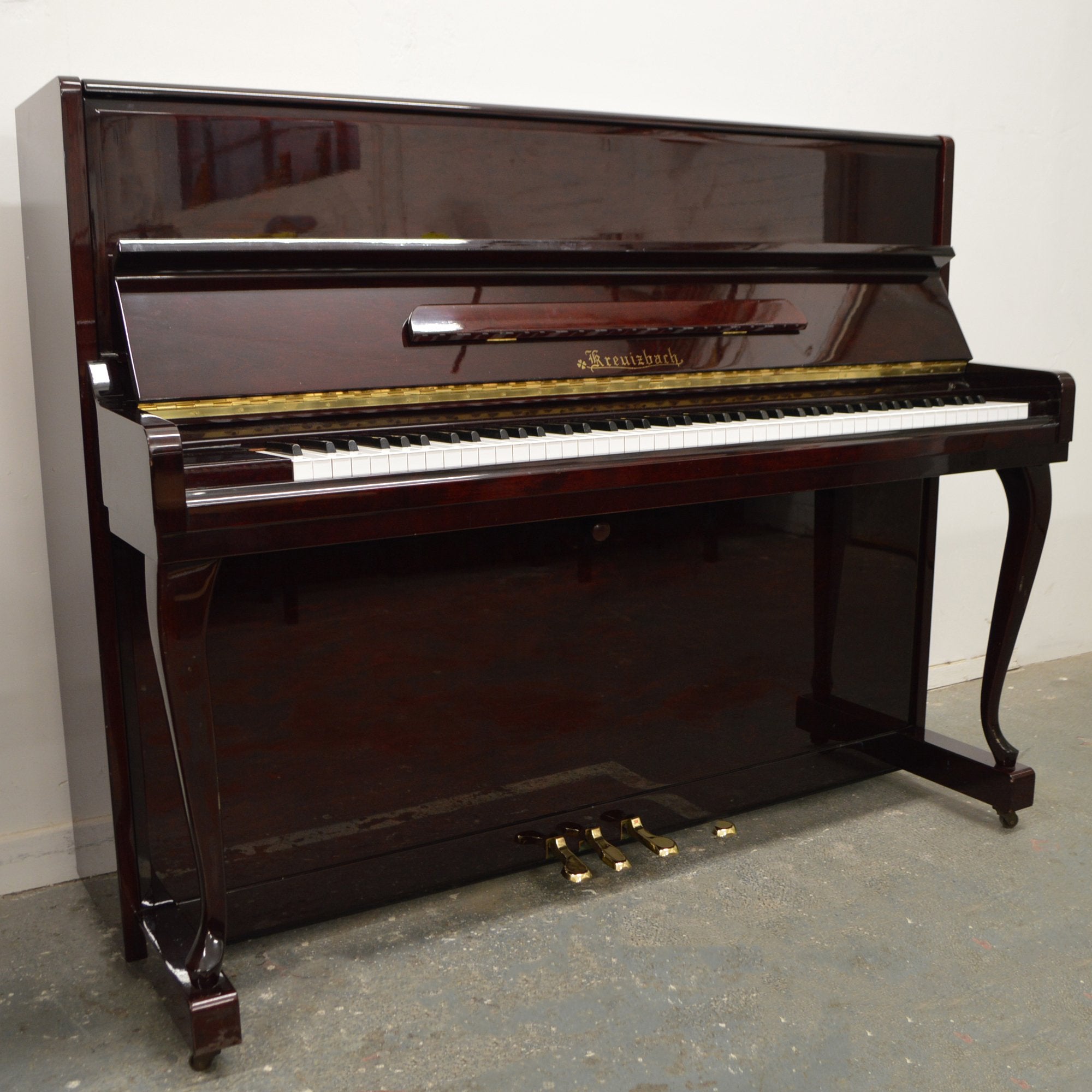 upright used piano
