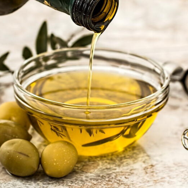 olive oil make up remover