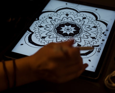 Photo by Wendelin Jacober mandala tablet draw