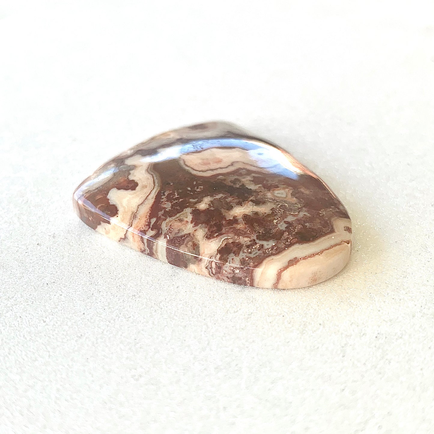 Red Lace Agate Cabochon, 44.05 cts.