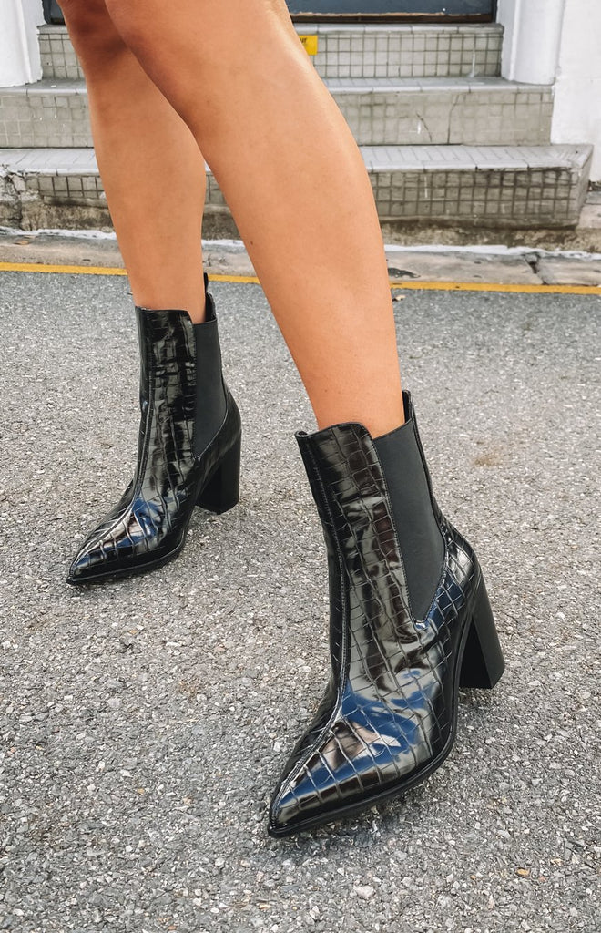 chloe croc boots