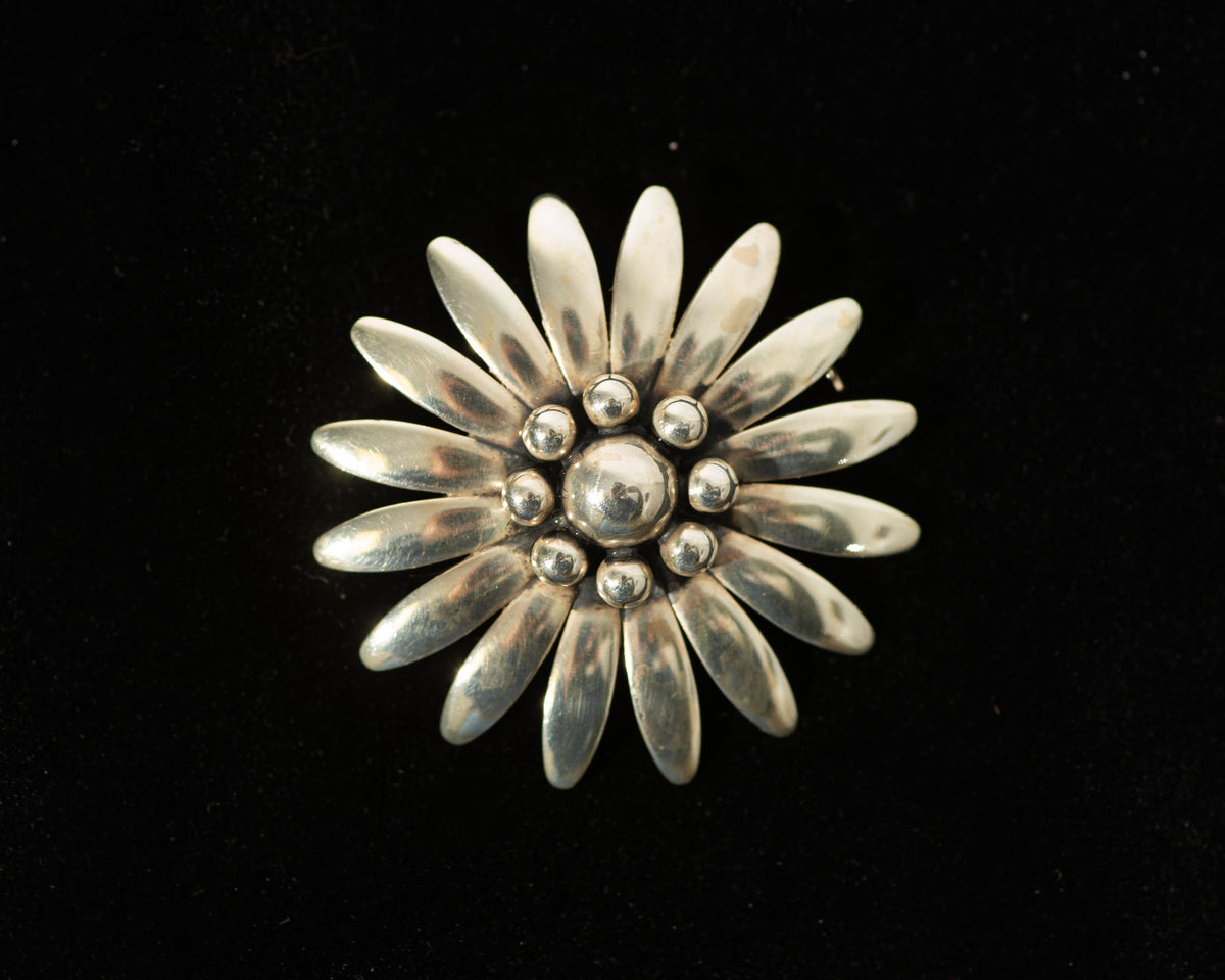 here´s F brooch シルバー-