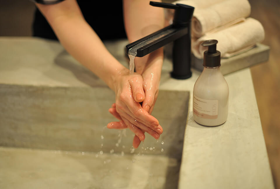 Washing Hands Castanha Liquid Soap