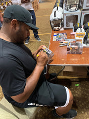 Jerome Bettis signing Funko Pops