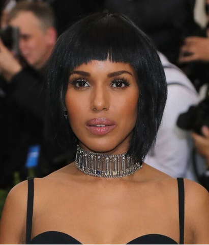 Moon and Lola - Kerry Washington's safety pin choker