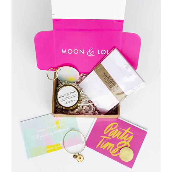 Moon and Lola medium bridesmaids box