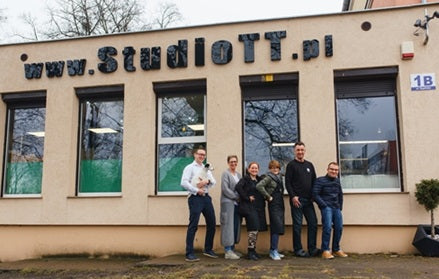 StudioTT.pl in Poland offers fabrication services to Norwegian jewelry designers and goldsmiths.