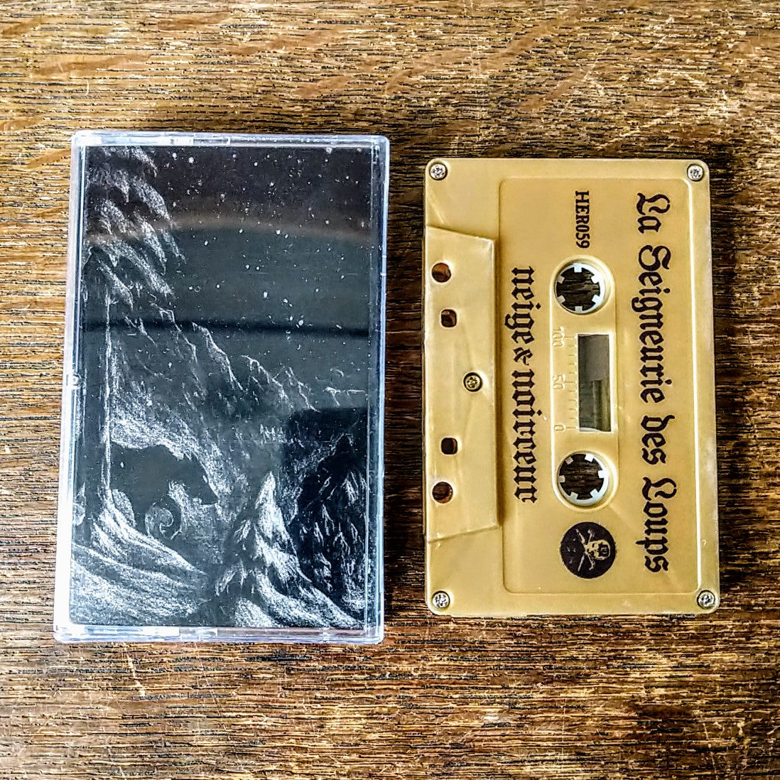 Neige Et Noirceur La Seigneurie Des Loups Cassette Tape Out Of Season