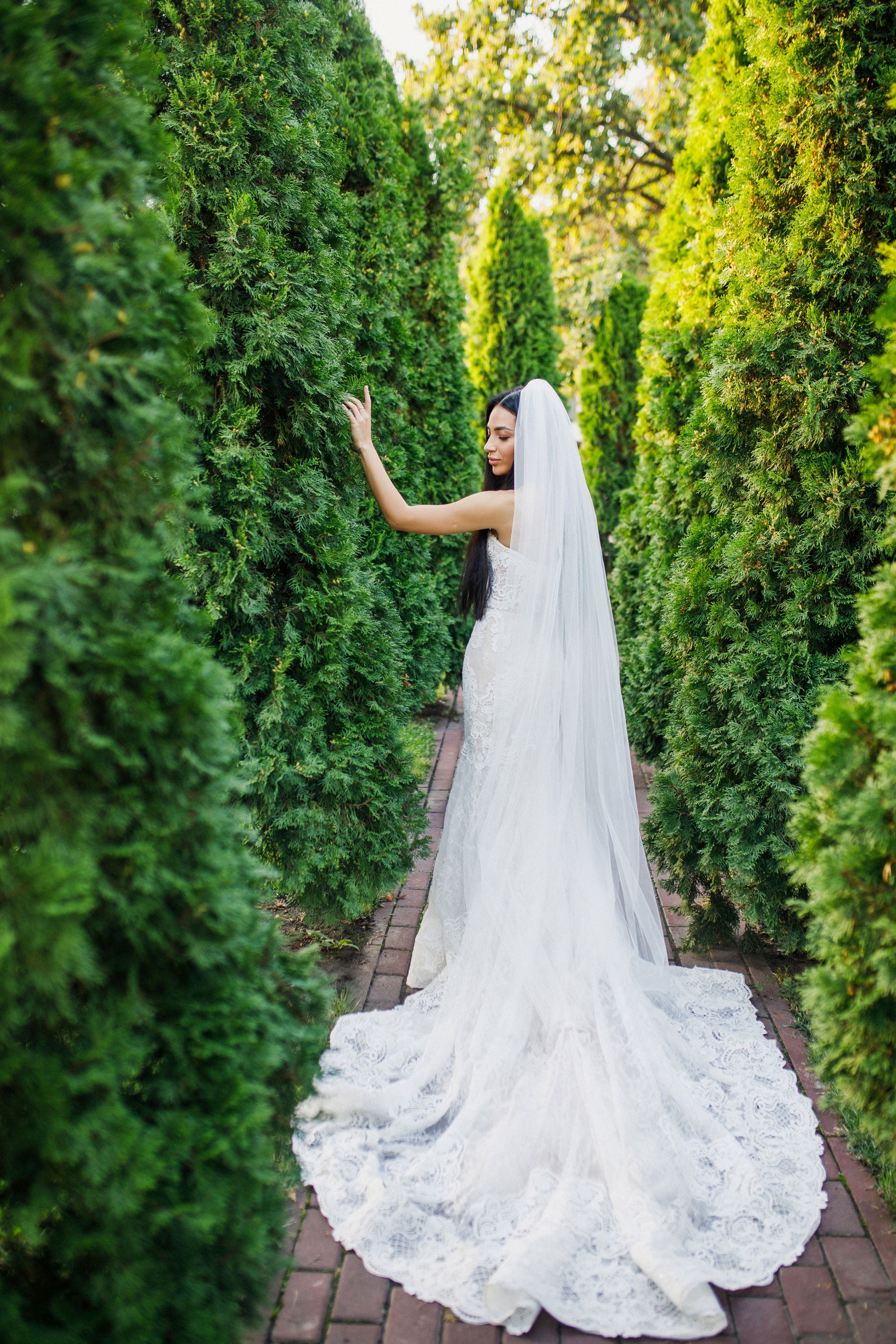 Rosie & Nick is an engraved wedding suite set in Sagaponack, New York. Would you like to be featured on #PPRealBride? Email us your photos to hello@pickettspress.com to be featured on our page! Shop here for more Pickett's Press wedding suites!