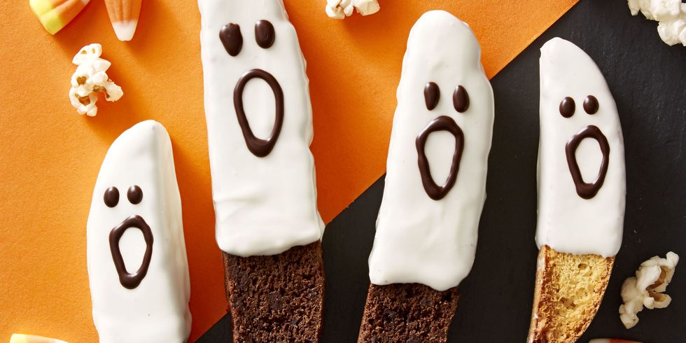Pickett's Press 10 creative and easy Halloween treats for kids to get in the spooky spirit, and remember eat, drink, and be scary.