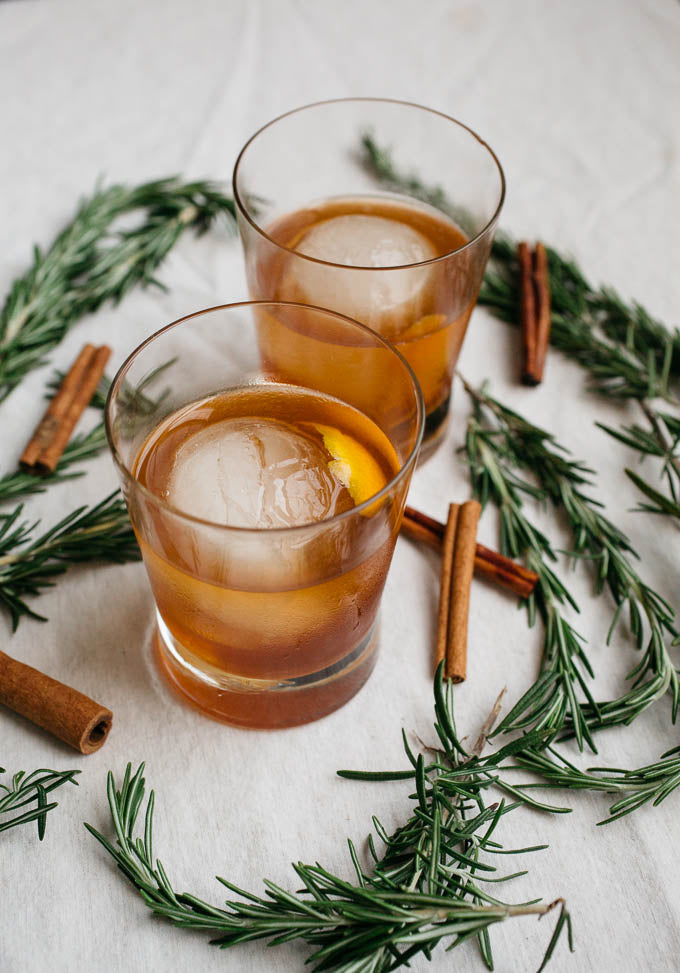 We’ve got spirits, yes we do! Pickett's Press has stirred up some fall cocktails to spice up your holiday celebrations. 