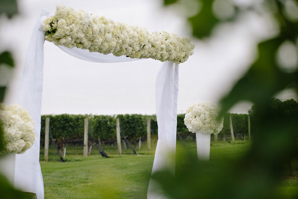 Rosie & Nick is an engraved wedding suite set in Sagaponack, New York. Would you like to be featured on #PPRealBride? Email us your photos to hello@pickettspress.com to be featured on our page! Shop here for more Pickett's Press wedding suites!