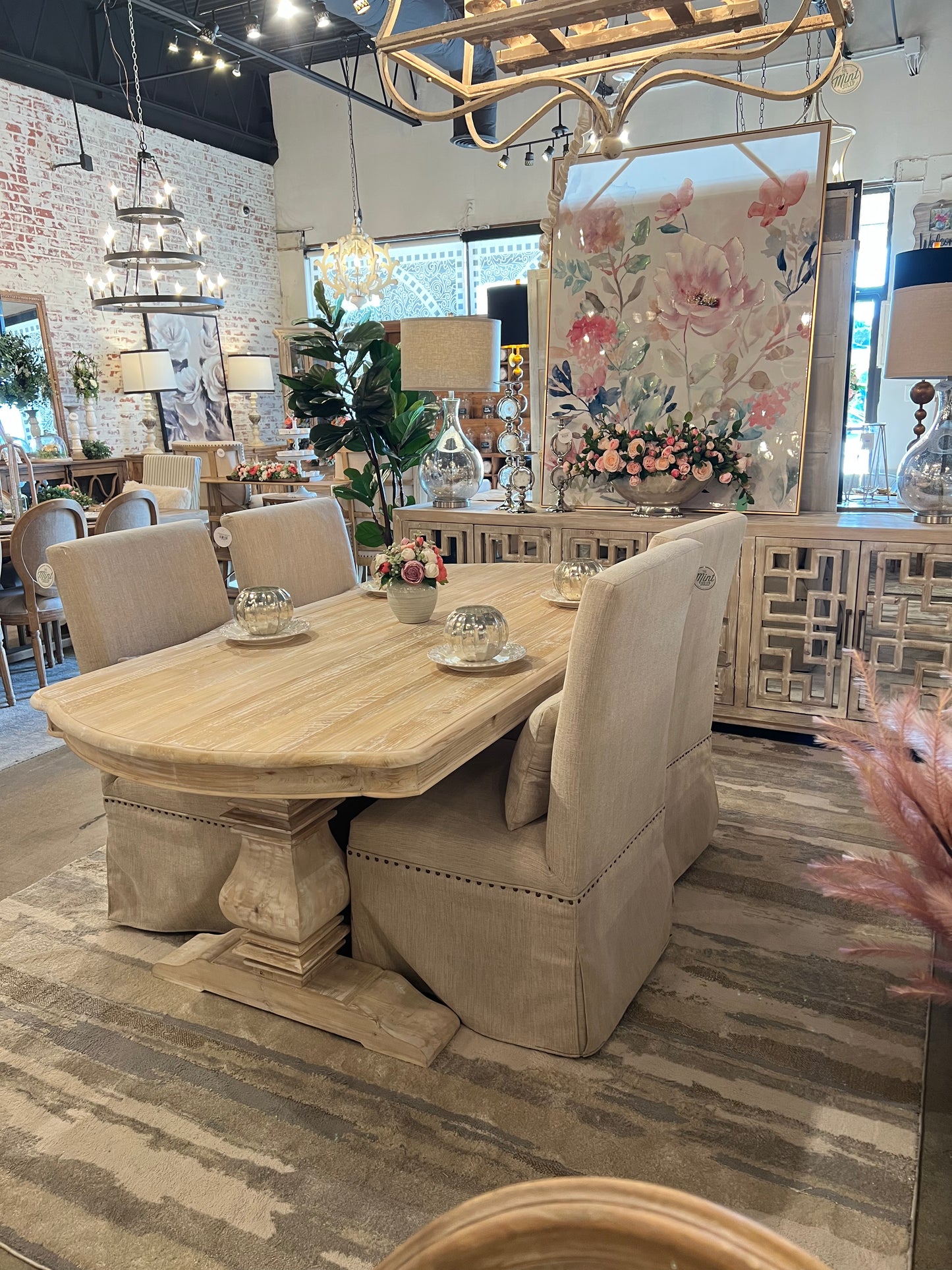 Dylan 7' Rounded Edge Dining Table (Whitewash)