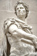 Jules César statue
