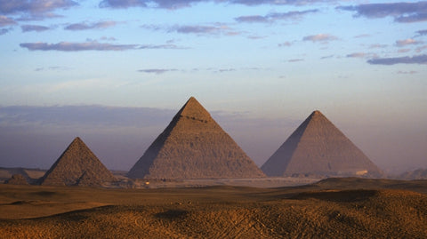 pyramides