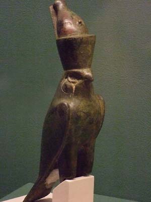 Faucon représentant Horus