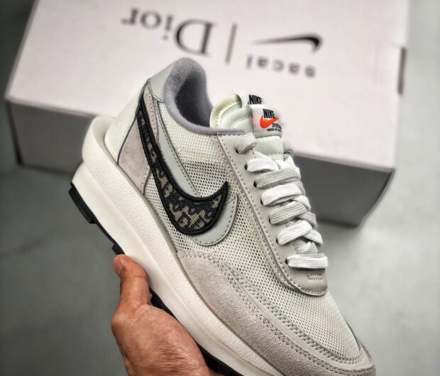 Nike Sacai X Dior 2023