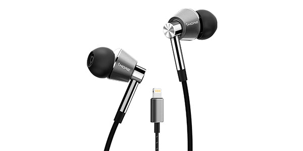 1MORE triple driver headphones with Lightning Connector 