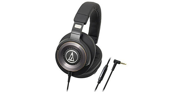 #4 - Audio-Technica ATH-WS1100iS Bass Over-Ear Headphones