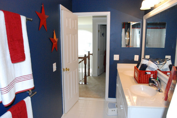 blue bathroom with white and red towels, red star accents... American Inspired Red, White & Blue Bathrooms from Bathroom Bliss by Rotator Rod 