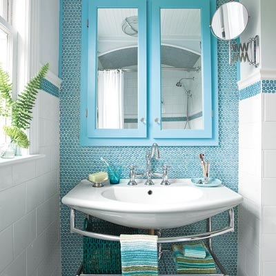 beautiful blue and white small bathroom remodel... Inspiration in Rotation: Summer-Inspired Bathrooms from Bathroom Bliss by Rotator Rod