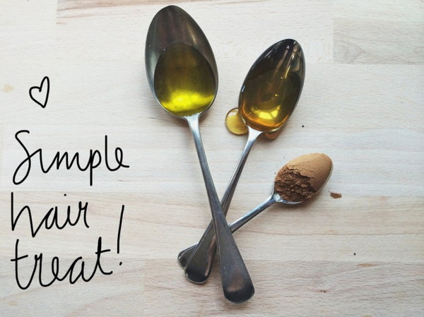 easy DIY Autumn Cinnamon, Honey & Olive Oil Hair Mask recipe... Turn Your Bathroom into a Spa with DIY Fall Beauty Treatments from Bathroom Bliss by Rotator Rod