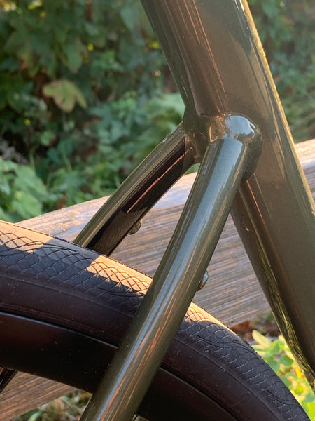 Taking a big cue from the new Supersix Evo, Cannondale's dropped the CAAD13 seatstays way below its usual territory in the name of aero, aero, aero (and comfort, apparently). 