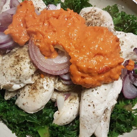 Chicken fillet, poached kale with roasted red pepper sauce