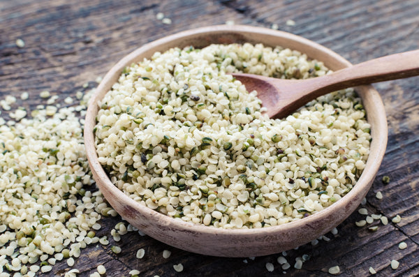 Hulled vs. Unhulled hemp seeds (hemp hearts)