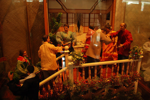 A diorama’s depiction of the pamamanhikan, or the traditional meeting of the couple’s families to ask for the bride-to-be’s hand in marriage. 