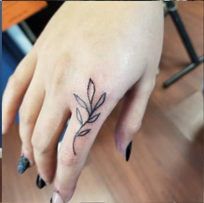 Leaf Finger Tattoo