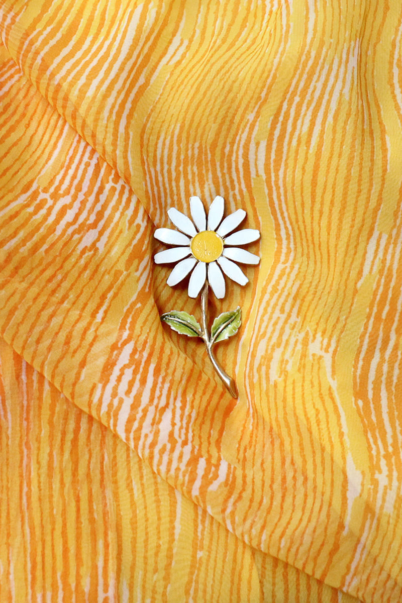 daisy brooch