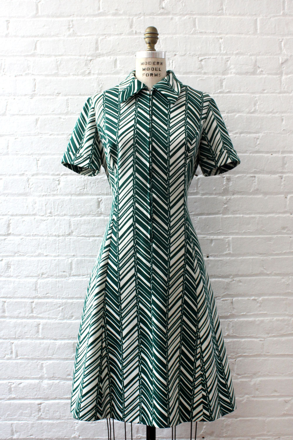 Chevron Stripe Zip Dress L