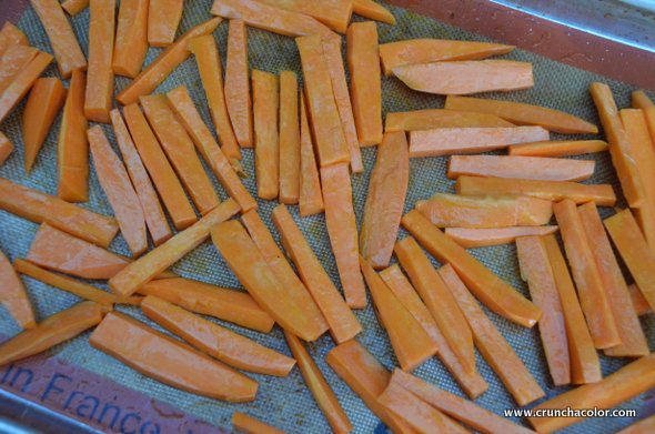 how to make baked sweet potato fries step 2