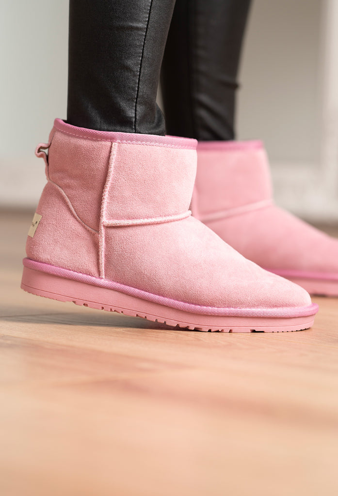 pink fur lined boots