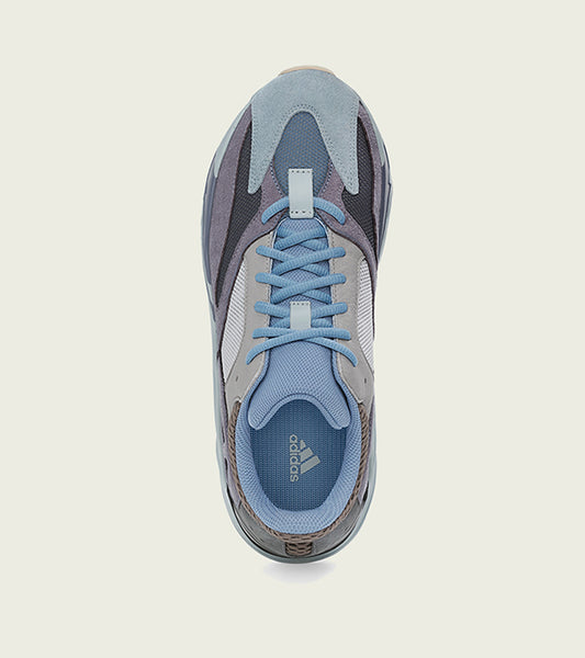 yeezy 700 boost carbon blue