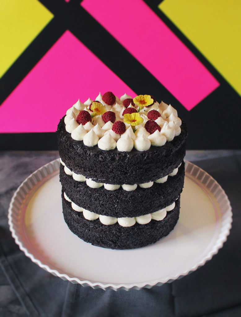 black-velvet-cake-weirdo-good-with-classic-buttercream