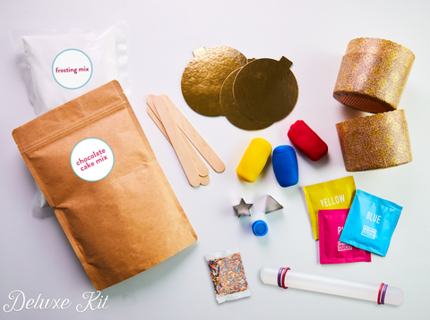 Mini cake kit - what baking tools and cake decorating tools are included.