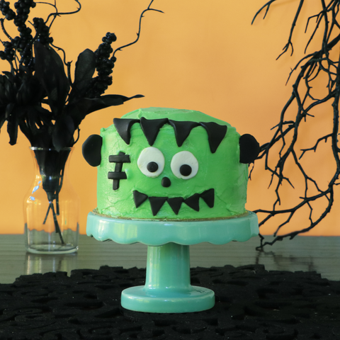 Frankenstein Mini Cake for Halloween cake decorating tutorial
