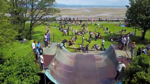 Mumbles-skate-park-Swansea-concrete-bowl-Miniramp 