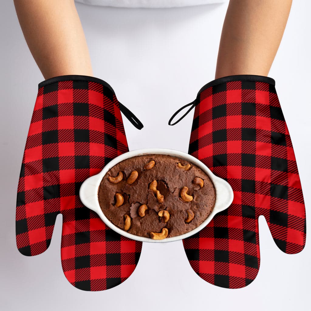 Red Plaid Oven Mitts - Merchandize.ca