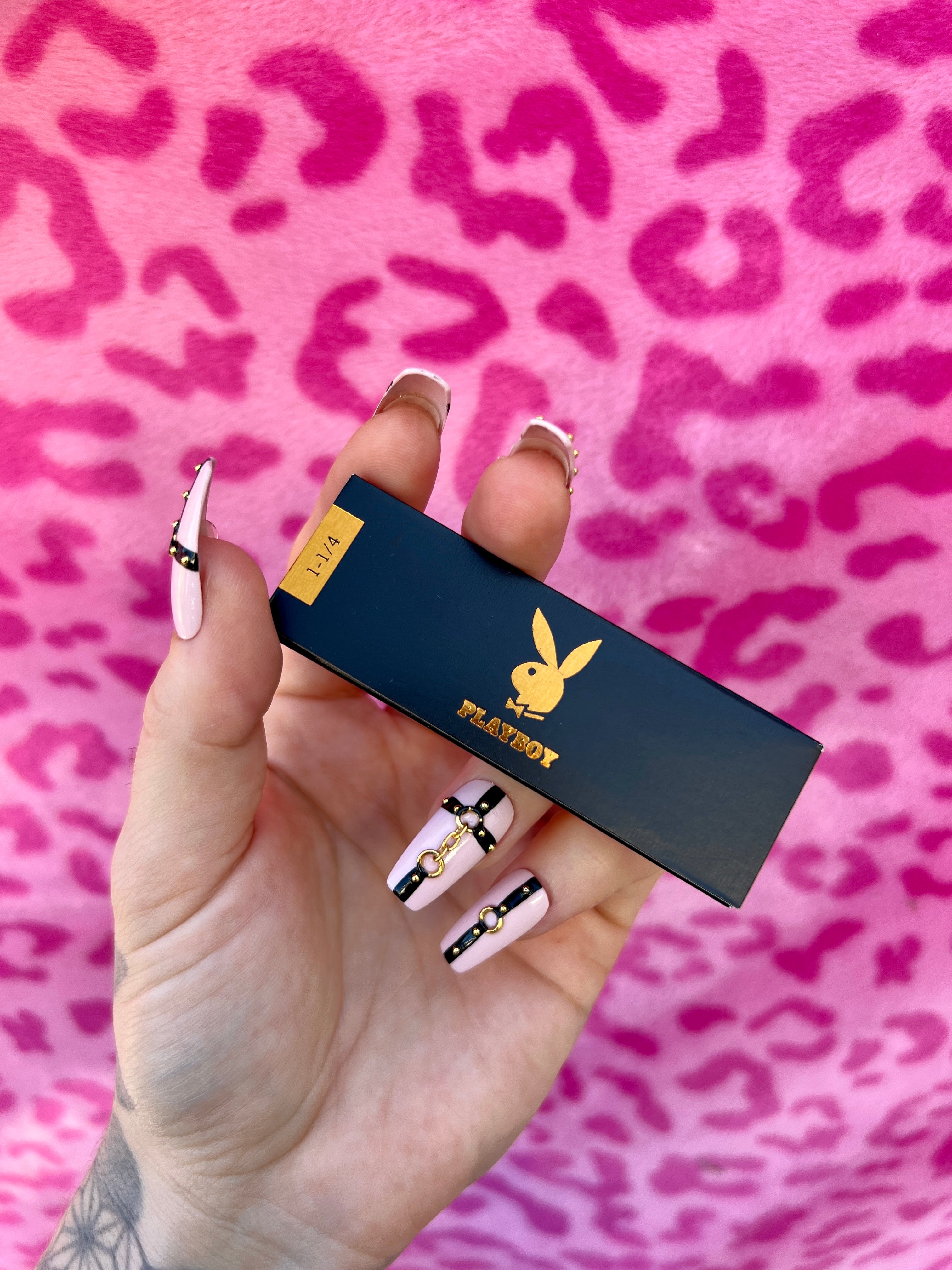 Playboy x RYOT Rolling Papers - Rose Gold