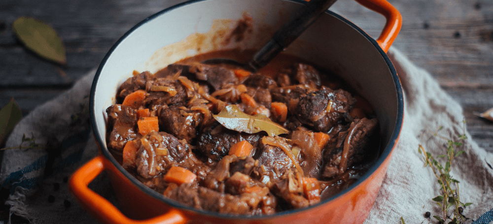 carbonade flamande, beef stew in pot