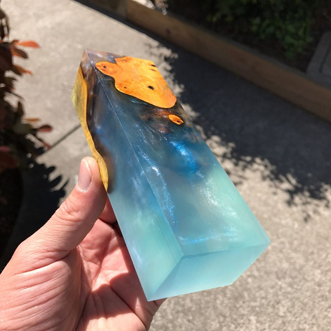 What Epoxy Resin Sticks To And Does Not Stick To - Resin Art And