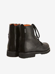color:Black