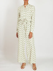 color:Cream