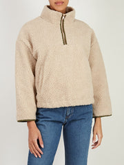 color:CREAM