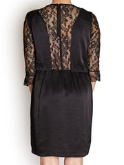 color:Black