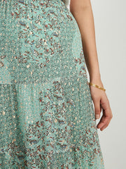 color:Green